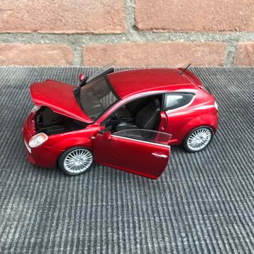 1:24 MONDO ALFA ROMEO MITO …….. 30,- beschikbaar voor biedingen