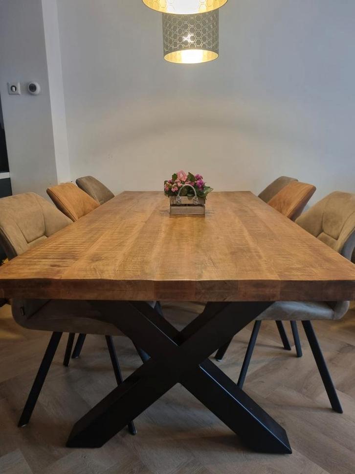 Moderne eettafel mangohout – zwart metaal – 200 cm, Huis en Inrichting, Tafels | Eettafels, Zo goed als nieuw, 50 tot 100 cm, 150 tot 200 cm