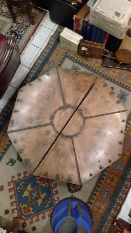 Vintage stoere mancave tafel met rood koperen blad 2 delen, Antiek en Kunst, Antiek | Meubels | Tafels, Ophalen