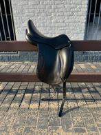 Equipe olympia dressuurzadel M, Dieren en Toebehoren, Paarden en Pony's | Zadels, Ophalen of Verzenden, Zo goed als nieuw, Dressuur