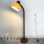 Vintage, Midcentury Herda vloerlamp, staande lamp kunststof, Ophalen, Gebruikt, -, 100 tot 150 cm
