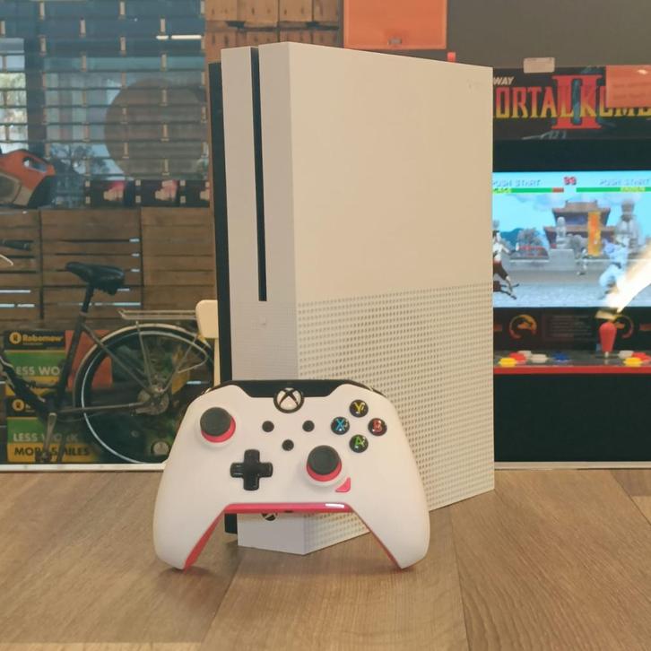 Xbox One S 500GB Incl Controller | Nette staat Met garantie, Spelcomputers en Games, Games | Xbox One, Zo goed als nieuw