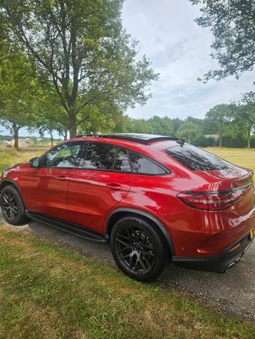 Mercedes-Benz GLE coupe Gle-klasse 2015 Rood beschikbaar voor biedingen