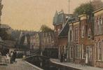 JV556A Gouda een vliet met behuizing 1930 Personen, Gelopen, Zuid-Holland, 1920 tot 1940, Verzenden