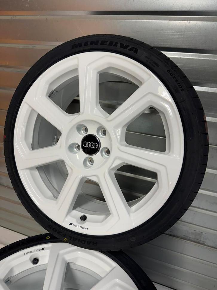 UNIEK: Originele 18” Audi S1 velgenset nieuw wit 225/35R18, Auto-onderdelen, Banden en Velgen, Banden en Velgen, Zomerbanden, 18 inch