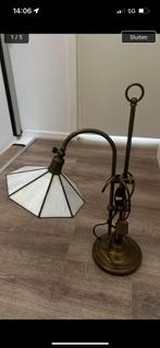 Tiffany lamp bureaulamp met koperen  voet staande lamp, Huis en Inrichting, Ophalen of Verzenden, Gebruikt, Glas, Minder dan 50 cm