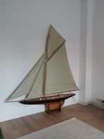 Houten zeilboot (woonaccessoires), Hobby en Vrije tijd, Modelbouw | Boten en Schepen, Ophalen, Zo goed als nieuw