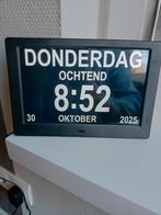 Dementieklok geheugenklok kalenderklok, Ophalen of Verzenden, Zo goed als nieuw