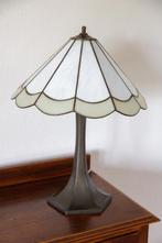 Tiffany tafel lamp, Zo goed als nieuw, 50 tot 75 cm, Ophalen, Glas