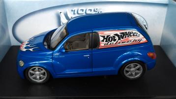 Chrysler PT Cruiser Panel Van 1:18 Hotwheels Pol  beschikbaar voor biedingen