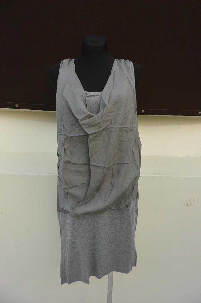 Closed zijde tuniek / jurkje L grijs apart zga nieuw, Kleding | Dames, Blouses en Tunieken, Zo goed als nieuw, Maat 38/40 (M)