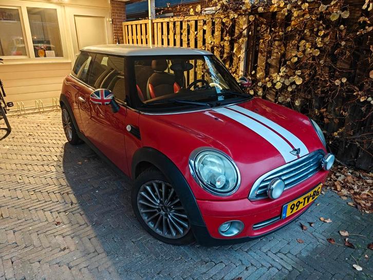Mini 1.6 Cooper R56 2007 Rood, Auto's, Mini, Particulier, Cooper, ABS, Airbags, Airconditioning, Alarm, Centrale vergrendeling