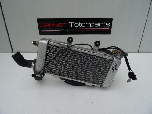 Rechter Radiateur + Koelvin Honda VTR1000F Firestorm 1997 >, Motoren, Onderdelen | Honda, Gebruikt, Ophalen of Verzenden