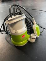 Dompelpomp met slang, Tuin en Terras, Ophalen of Verzenden, Gebruikt, Elektrisch, Dompelpomp