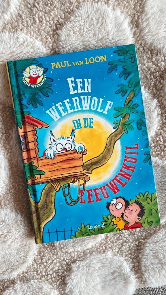 Paul van Loon - Een weerwolf in de Leeuwenkuil, Boeken, Kinderboeken | Jeugd | onder 10 jaar, Zo goed als nieuw, Fictie algemeen