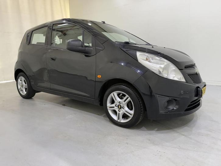 Chevrolet Spark 1.0 LS Airco (bj 2011), Auto diversen, Schadeauto's, Chevrolet, Handgeschakeld, Benzine, Hatchback, Zwart