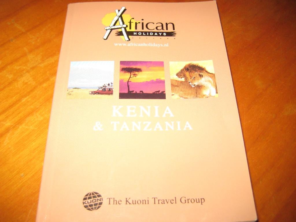 African Holidays: Kenia + Tanzania, Overige merken, Afrika, Ophalen of Verzenden, Zo goed als nieuw
