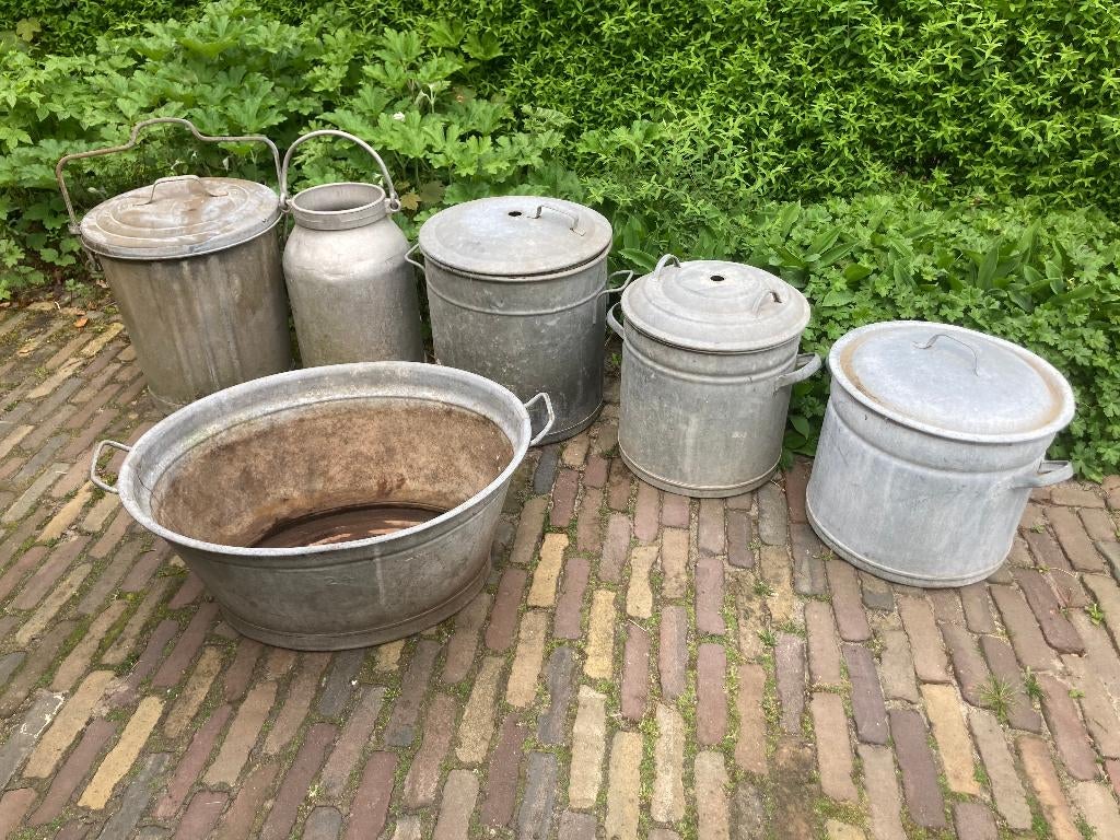 Grote zinken gietijzer teil emmers melkbus vuilnisemmer, Huis en Inrichting, Emmers, Gebruikt, Zink, Met deksel, Met handgreep