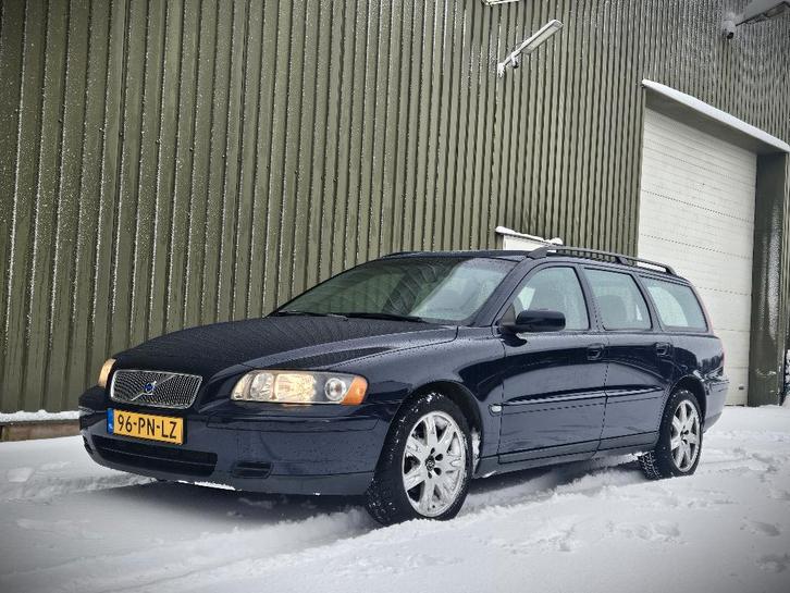Volvo V70 2.4 140PK 2004 | Facelift | APK 2027 | 7 zits, Auto's, Volvo, Bedrijf, V70, ABS, Airbags, Airconditioning, Boordcomputer
