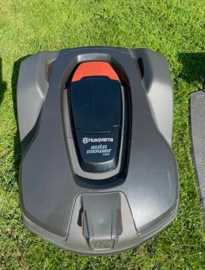 Occasion | Husqvarna Automower 430x robotmaaier | 3200m2, Tuin en Terras, Robotmaaiers, Gebruikt, 20 tot 25 cm, Ophalen of Verzenden