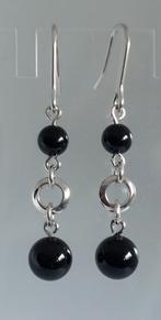 Zilveren oorbellen met zwarte kralen 925 zilver, Sieraden, Tassen en Uiterlijk, Oorbellen, Ophalen of Verzenden, Zilver, Zilver