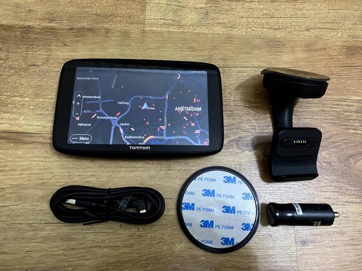 Tomtom GO Camper Tour Wifi Europe 6inch met LifeMaps-Traffic, Auto diversen, Autonavigatie, Gebruikt, Ophalen of Verzenden