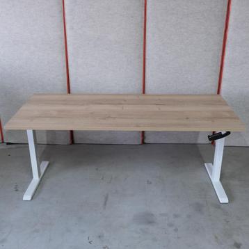 Slingerbureau zit-sta 180x80 cm - Wit frame - N.eiken - BR48