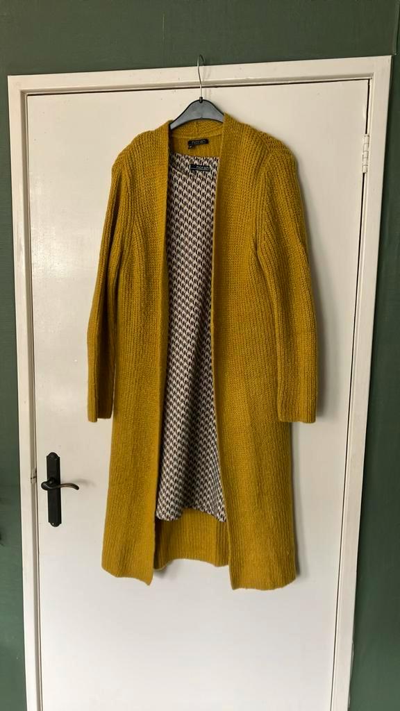Mooie jurk okergeel met vest norah 38, Kleding | Dames, Jurken, Zo goed als nieuw, Maat 38/40 (M), Geel, Onder de knie, Ophalen of Verzenden