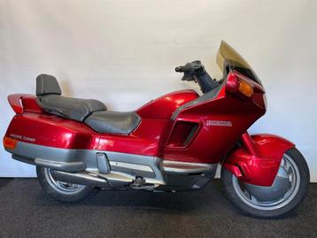 HONDA PC 800 PACIFIC COAST (bj 1992) beschikbaar voor biedingen