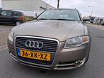 Audi A4 Avant 1.8 Turbo AUTOMAAT/LEDER/CLIMA/CRUISE!, Gebruikt, Beige, 4 cilinders, 1781 cc