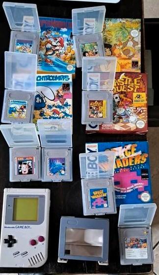 Nintendo gameboy classic + 8 spellen beschikbaar voor biedingen