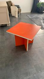 Oranje kunststof tafel gerecycled, 45 tot 60 cm, Ophalen of Verzenden, Zo goed als nieuw, Rechthoekig