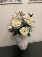 Witte bloemen in vaas, Ophalen, 50 tot 75 cm, Wit, Aardewerk of Porselein