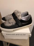 Nieuw in doos leren sneakers met bont mt 40, Kleding | Heren, Ophalen of Verzenden, Nieuw, Bruin