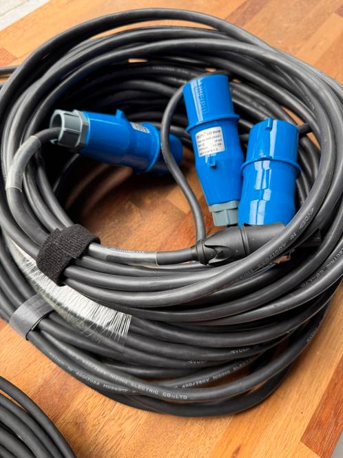 PowerCon True CEE kabel 4x, Muziek en Instrumenten, Kabels en Stekkers, Zo goed als nieuw, Apparatuur, Ophalen