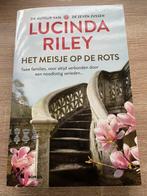 Lucinda Riley - Het meisje op de rots, Lucinda Riley, Ophalen of Verzenden, Zo goed als nieuw, Nederland
