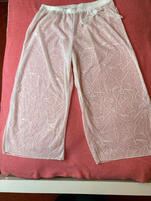 NIEUW broek wit semi-transparant strand cover up maat 50-52, Kleding | Dames, Broeken en Pantalons, Nieuw, Maat 46/48 (XL) of groter
