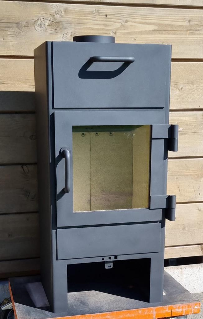 Dik Geurts Lars 800 houtkachel met bakoven., Huis en Inrichting, Kachels, Zo goed als nieuw, Vrijstaand, Houtkachel, Hout, Ophalen