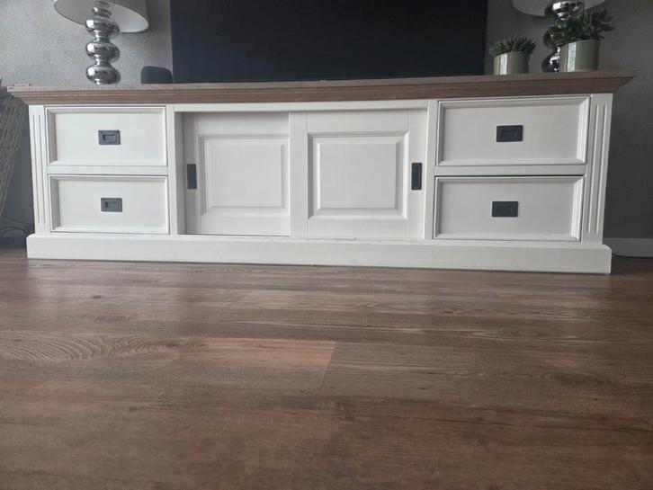 Richmond interiors TV Meubel - Landelijke Stijl, Huis en Inrichting, Kasten | Televisiemeubels, Zo goed als nieuw, Minder dan 100 cm