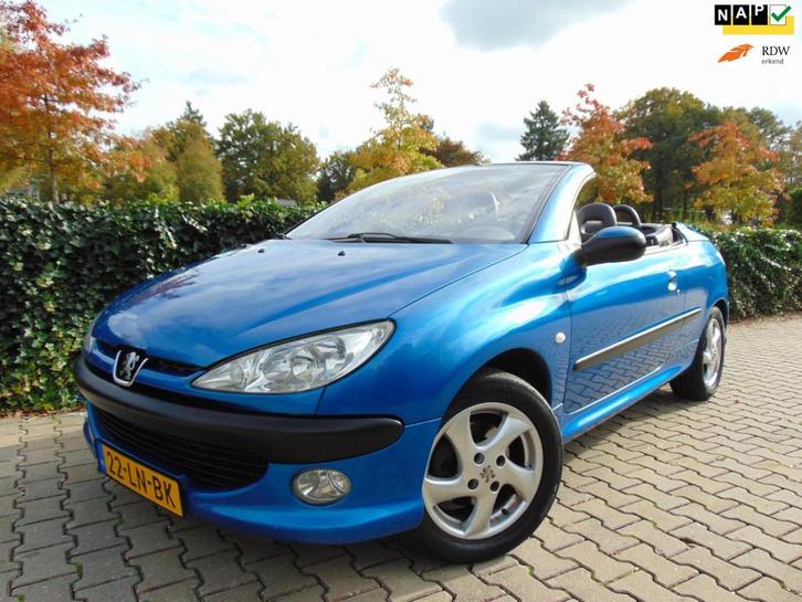 Peugeot 206 CC 1.6-16V Premium , Cabrio , Airco / Leder / El, Auto's, Peugeot, Te koop, ABS, Airbags, Airconditioning, Boordcomputer