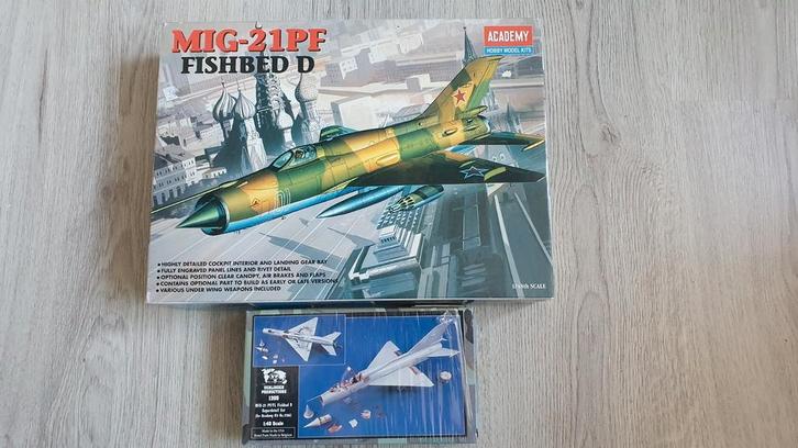 Academy 1/48 MiG-21 PF met Verlinden super detail set, Hobby en Vrije tijd, Modelbouw | Vliegtuigen en Helikopters, Nieuw, Vliegtuig
