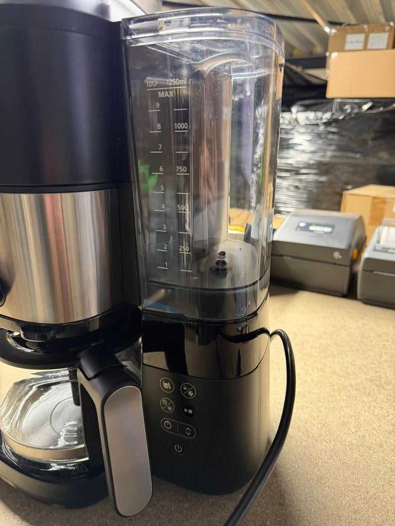 Philips All-in-1 Filterkoffiezetapparaat HD7900/01 DLS18587, Claude Debussylaan 88 , 1082MD Amsterdam, Nederland, Afneembaar waterreservoir