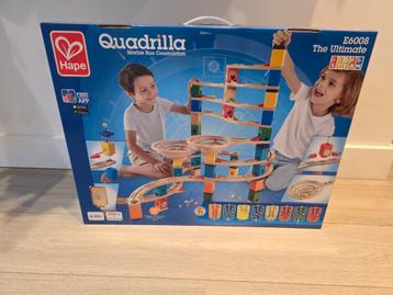 Hape Quadrilla Ultimate Cyclone E6008 - Knikkerbaan beschikbaar voor biedingen