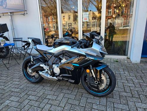 CFMOTO 675 SR-R (bj 2024), Motoren, Motoren | Overige merken, Bedrijf, Super Sport