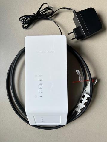 Genexis glasvezel modem + Adaptor DSA-24PFD-15 FEU 120200 beschikbaar voor biedingen