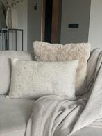 Beige creme kussen Claudi Onedy 40x60 zgan, Huis en Inrichting, Ophalen of Verzenden, Zo goed als nieuw, Beige, Rechthoekig