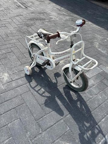 Kinderfiets 12 inch met zijwieltjes beschikbaar voor biedingen