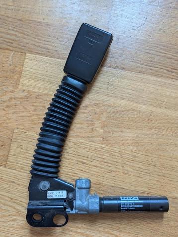Gordelspanner BMW E36 rechts beschikbaar voor biedingen
