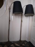 2 dezelfde vloerlampen leeslampen vintage brons, Huis en Inrichting, Lampen | Vloerlampen, Gebruikt, Vintage brons landelijk klassiek