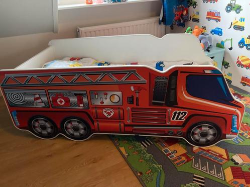 Brandweerautobed peuter 145x75cm inc toebehoren, Kinderen en Baby's, Kinderkamer | Bedden, Gebruikt, 140 tot 160 cm, 70 tot 85 cm